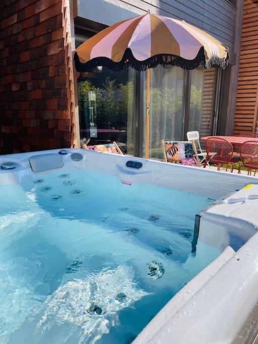 Ferienwohnung La Regate Avec Jaccuzi A 50 M Du Centre Historique Sarlat Exterior foto